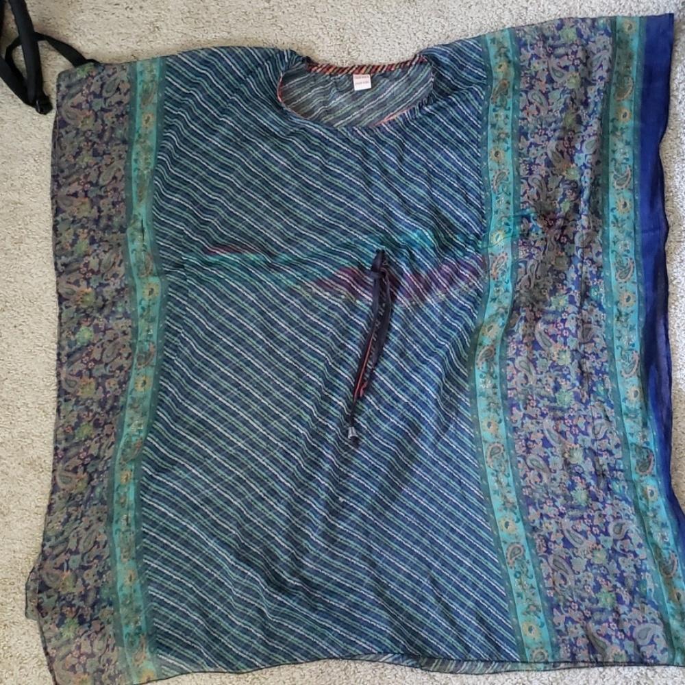 Free Rock beach cover up